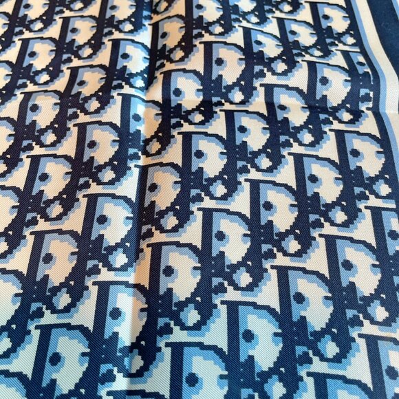 Vintage Christian Dior Silk Trotter Scarf - Picture 4 of 12